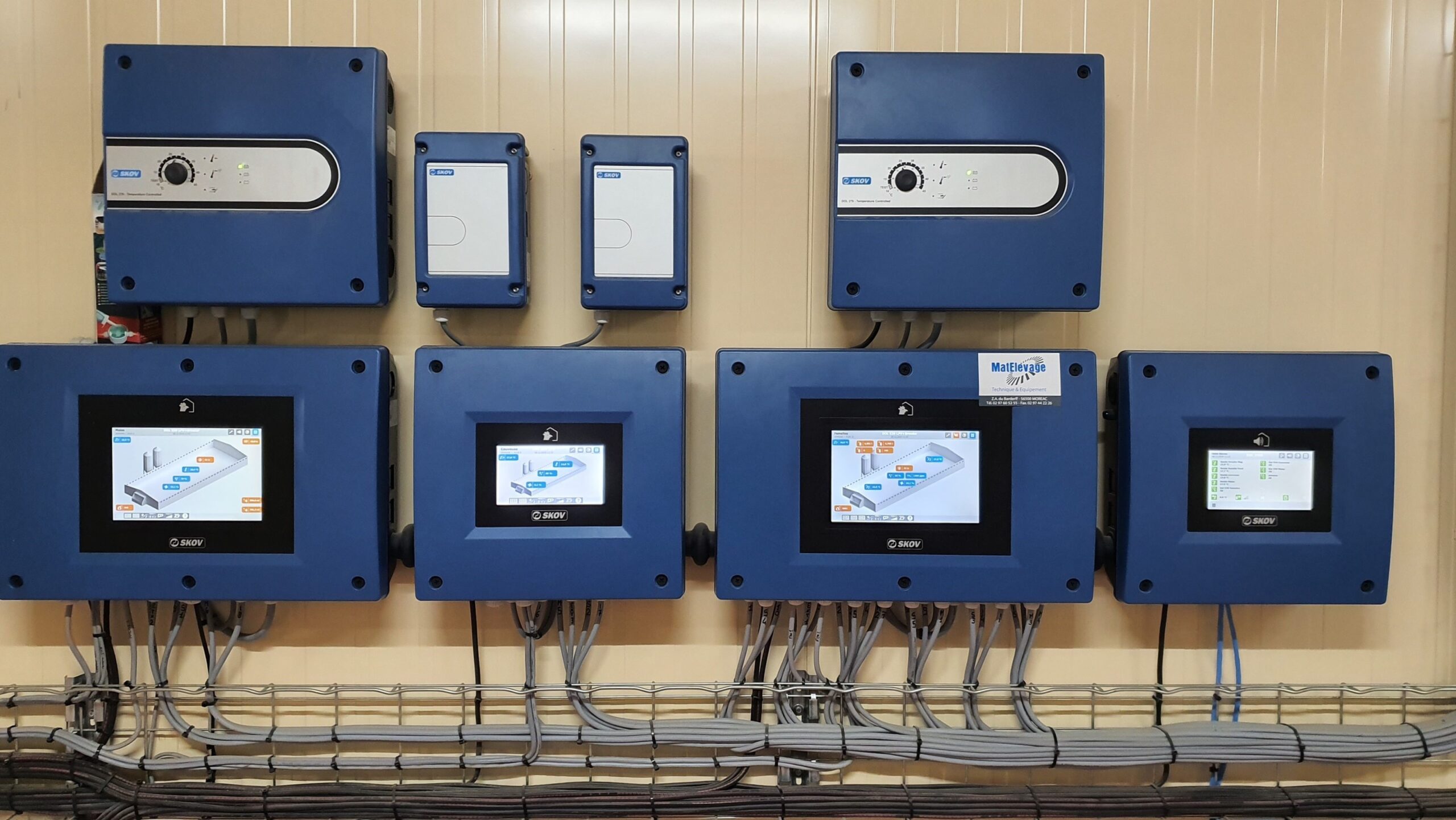 polutry-controllers-dol-539-and-alarm